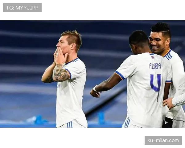 克罗斯增加直塞次数撕破防线 本赛季欧冠角色升级明显