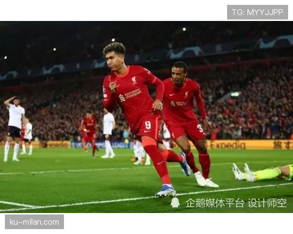 在利物浦体系下菲尔米诺与萨拉赫配合模式出现转移趋势